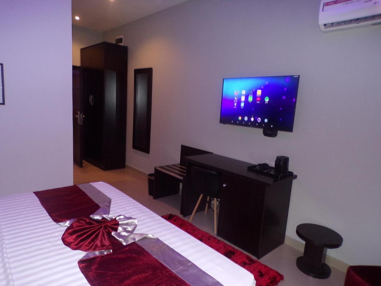 The Mayhill Lekki Kültér fotó